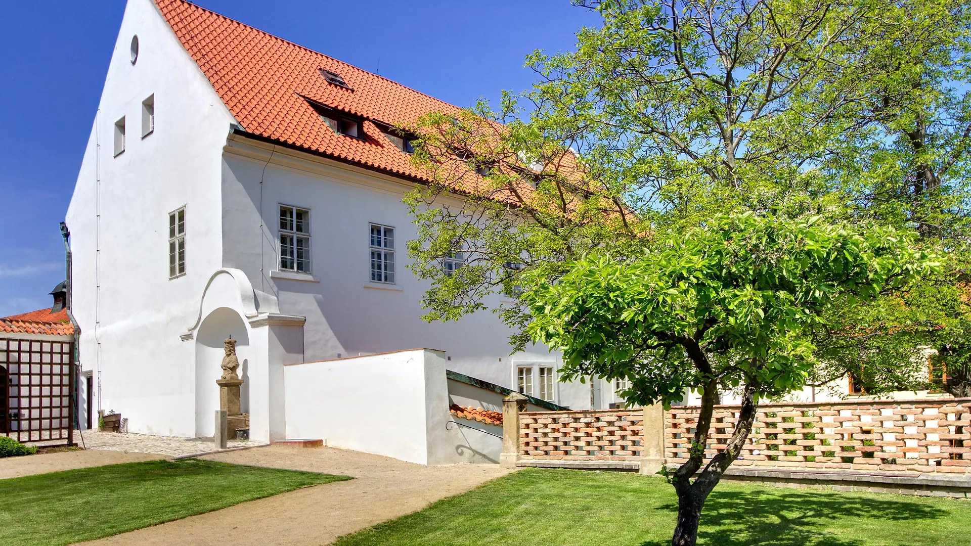 Monastery Hotel Praga