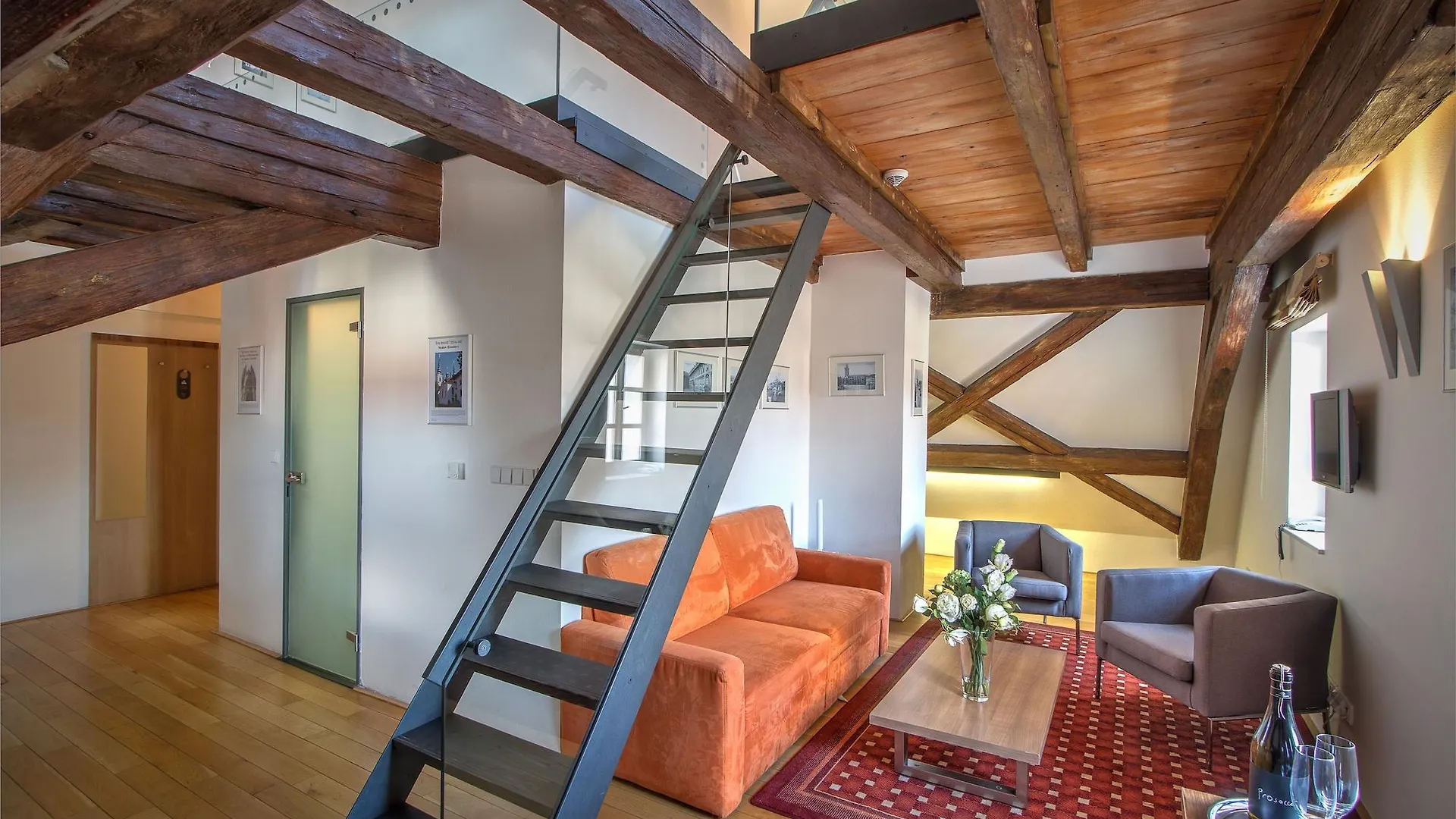 פראג Monastery Hotel 4*,